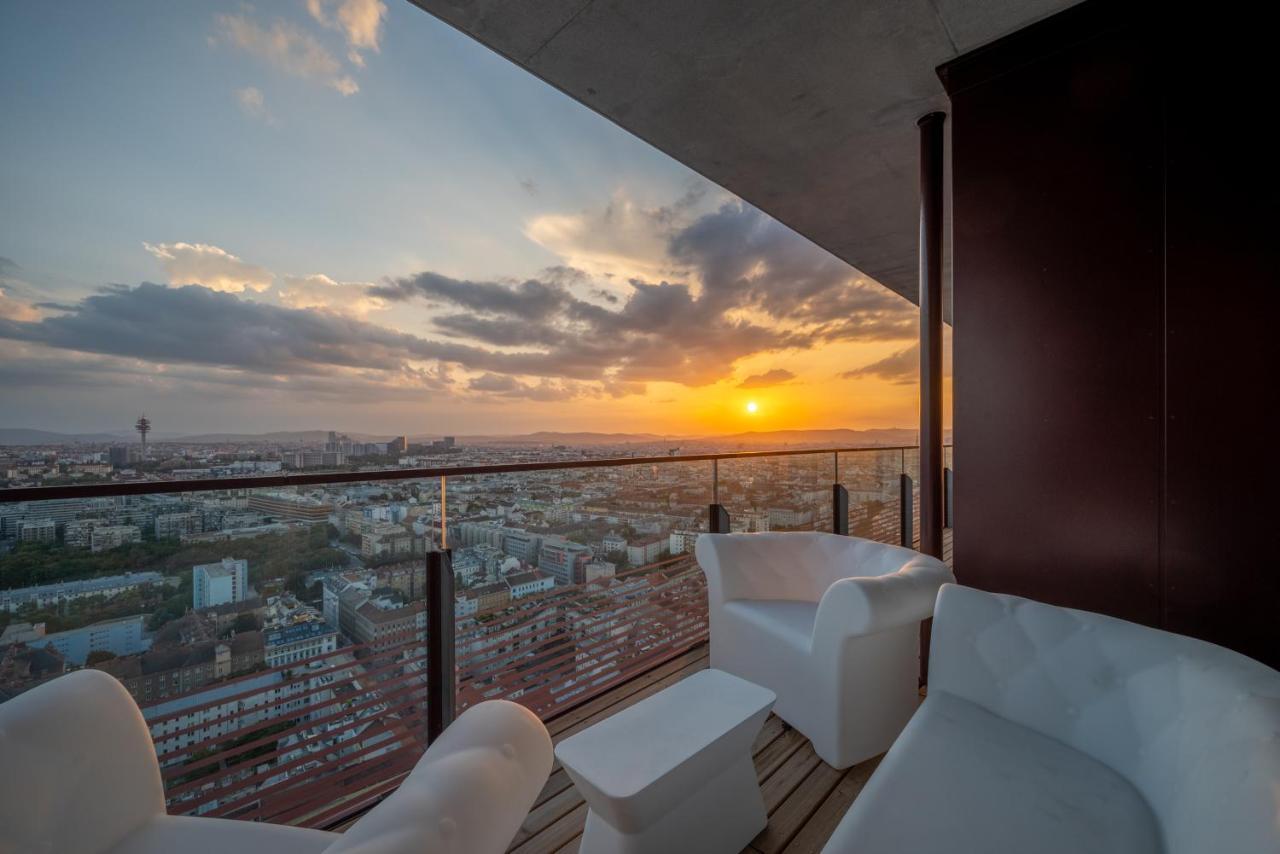 Exclusive 2Br Skyline Penthouse By Hm Lägenhet Wien Exteriör bild
